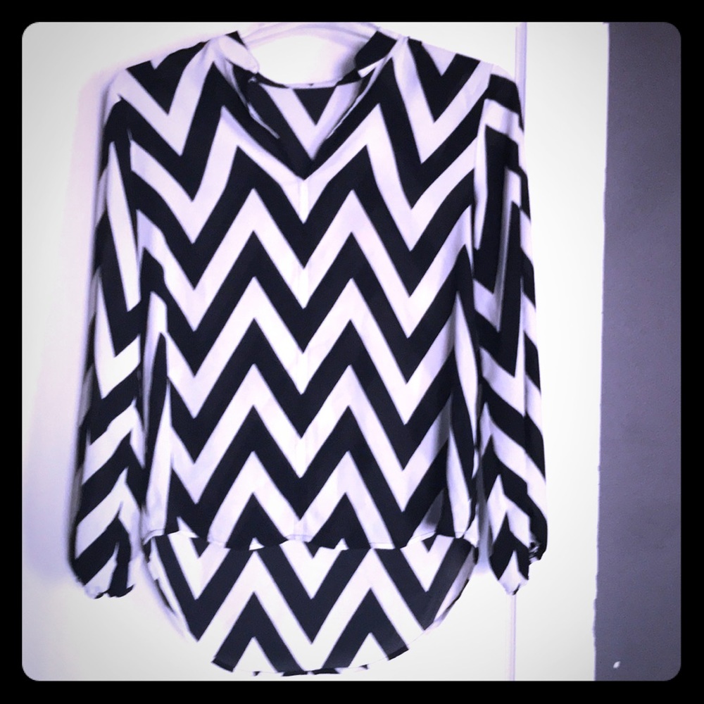 Black & white blouse